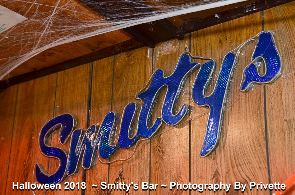 SMITY'S_0306